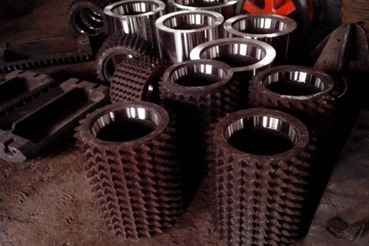 Double Roller crusher parts